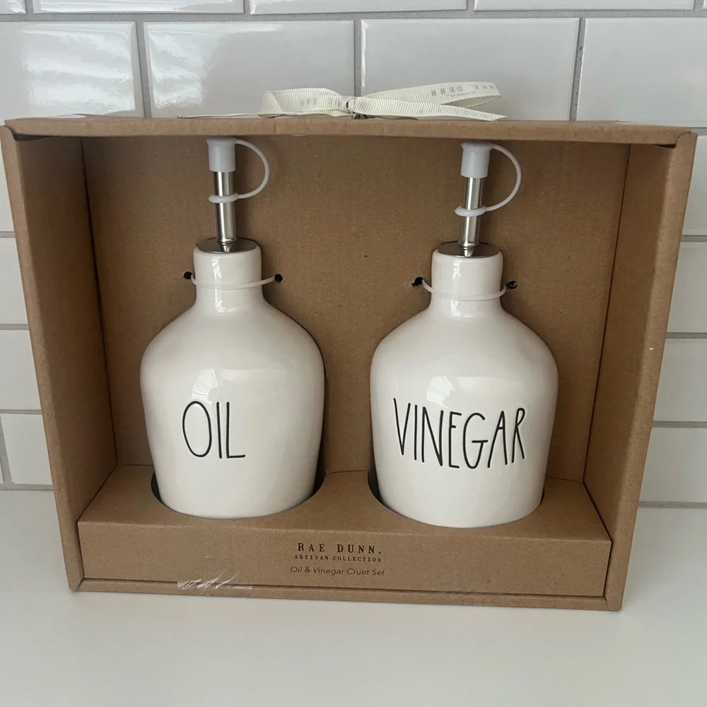 CUTE. RAE DUNN. OIL & VINEGAR